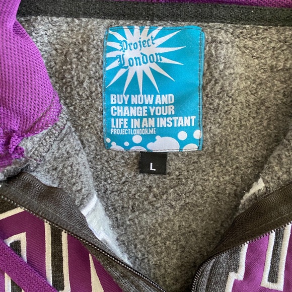 Authentic London hoodie. Non smoking home. - Picture 2 of 4